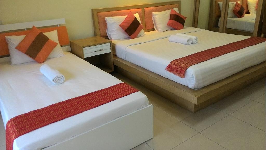 Orange Hotel Patong Экстерьер фото