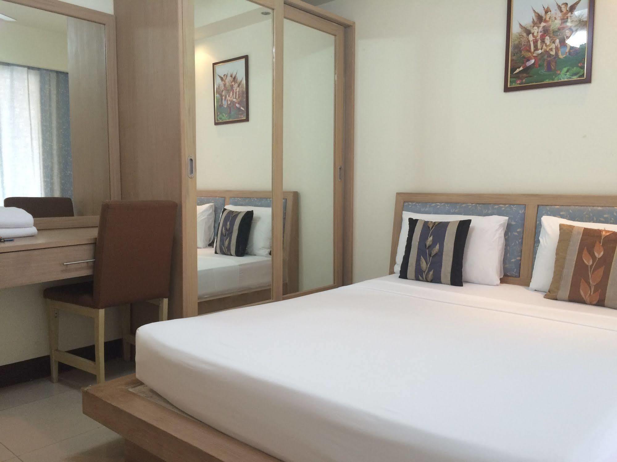 Orange Hotel Patong Экстерьер фото