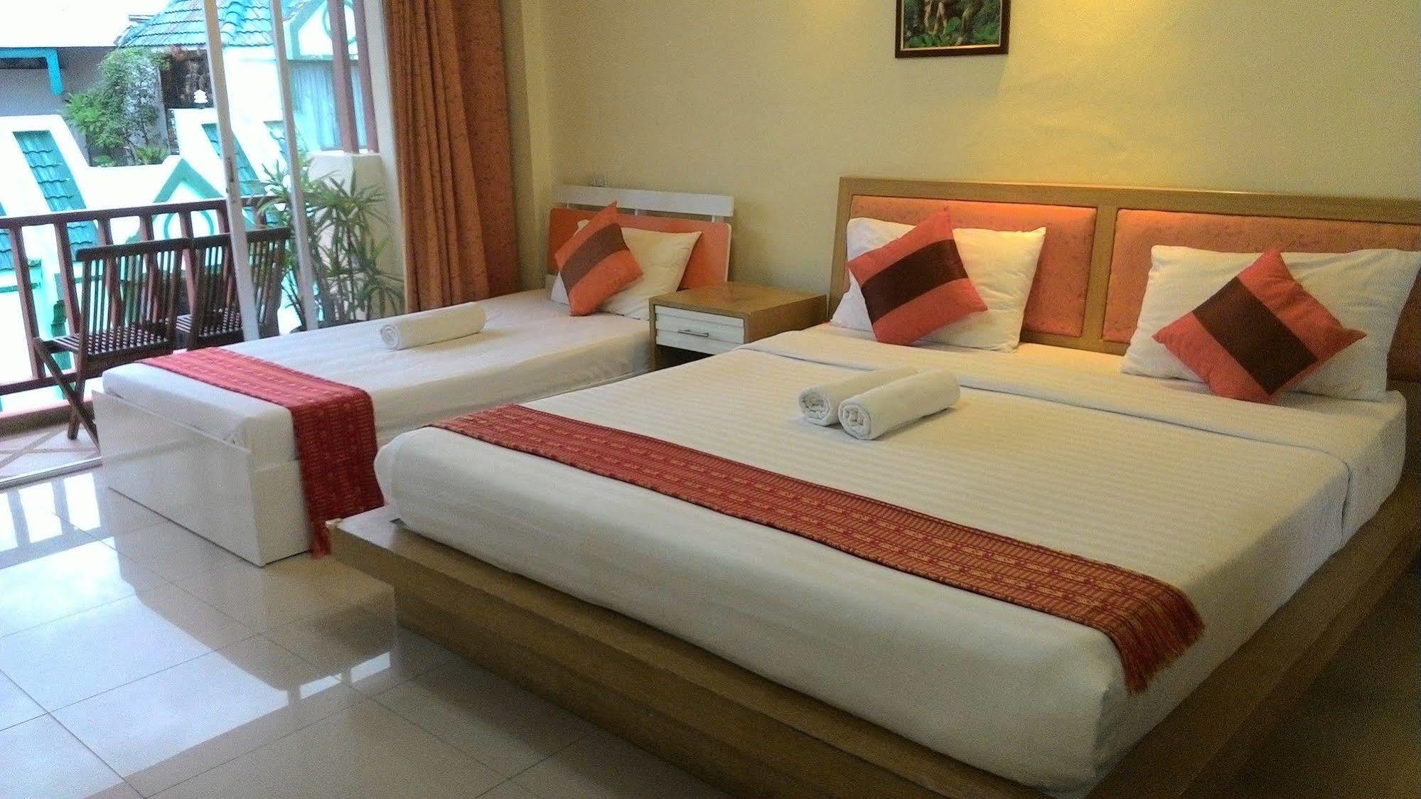 Orange Hotel Patong Экстерьер фото