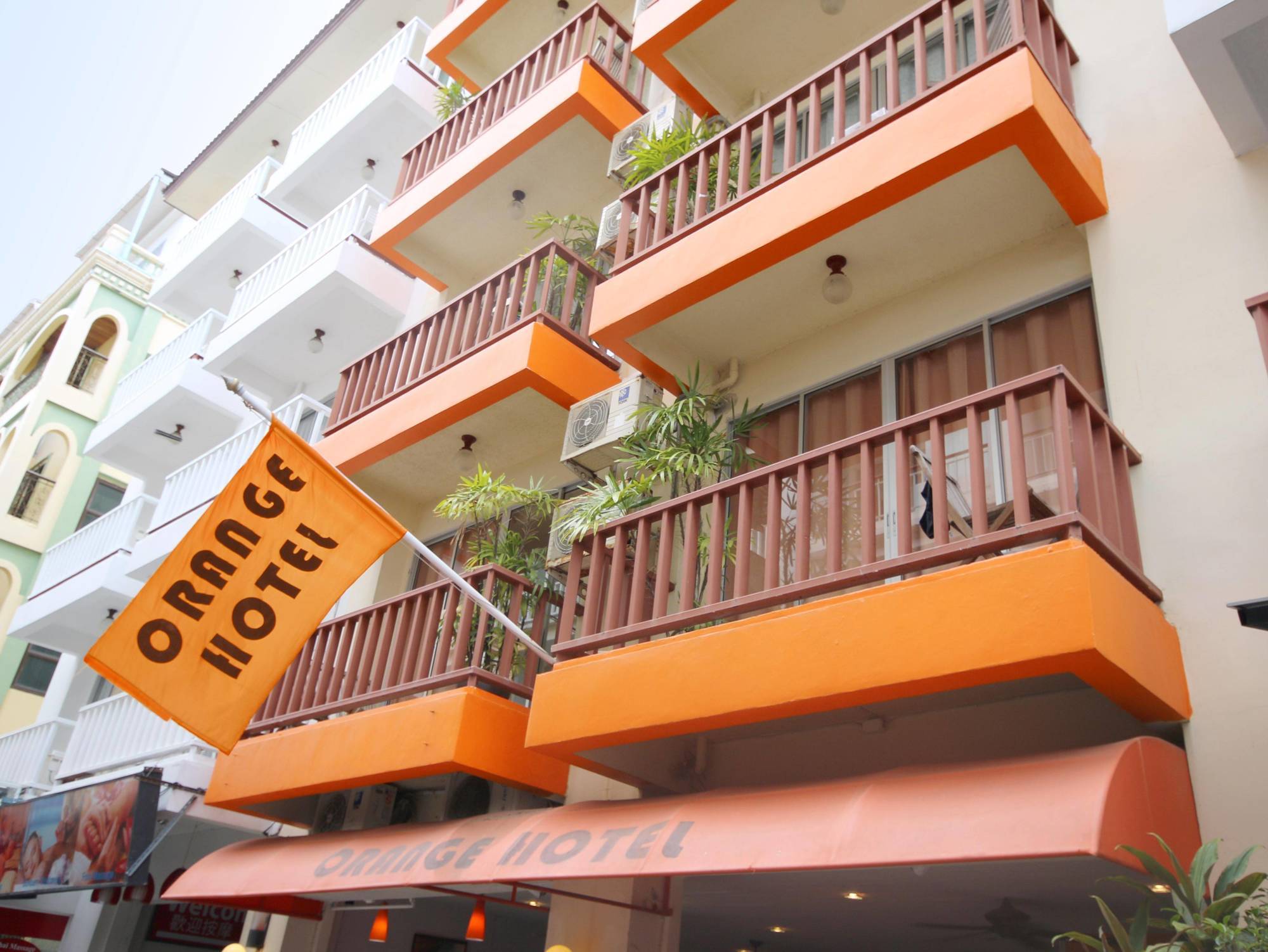 Orange Hotel Patong Экстерьер фото